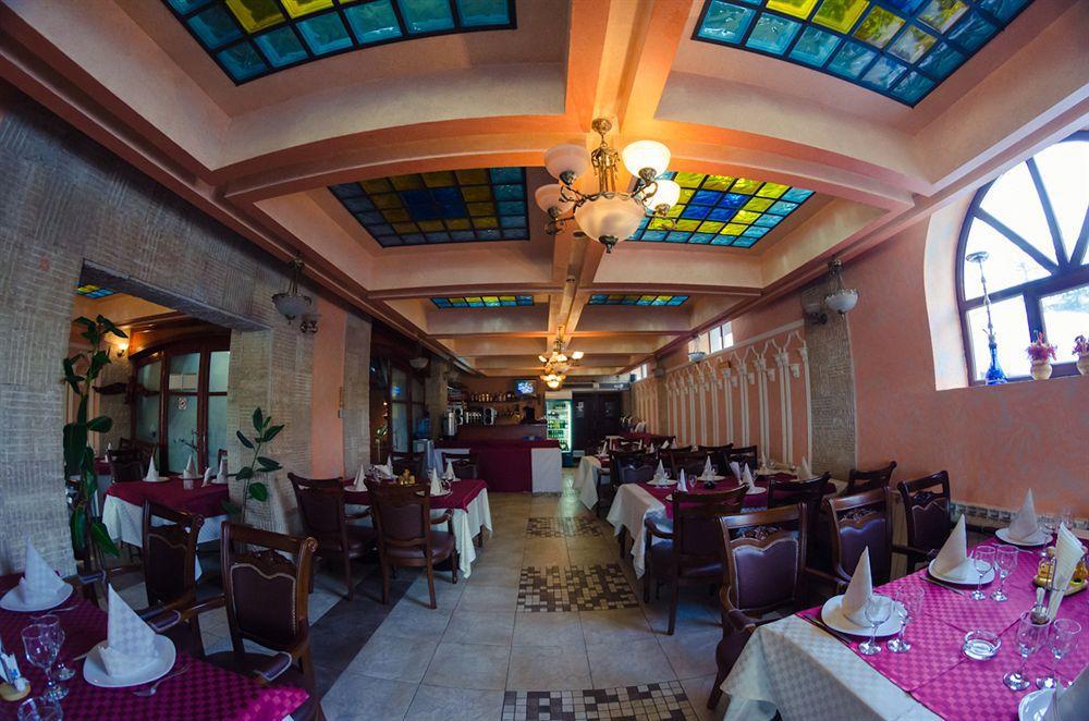 Predeal Comfort Suites Restoran fotoğraf